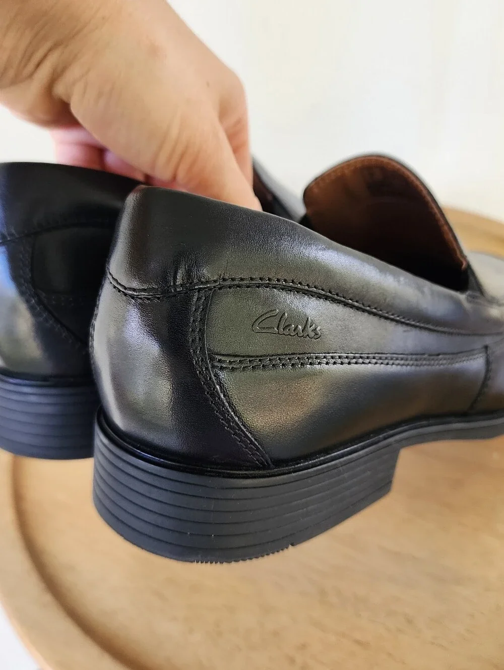 Clarks Mens Tilden Free Loafers Slip-On Black Dress Loafers